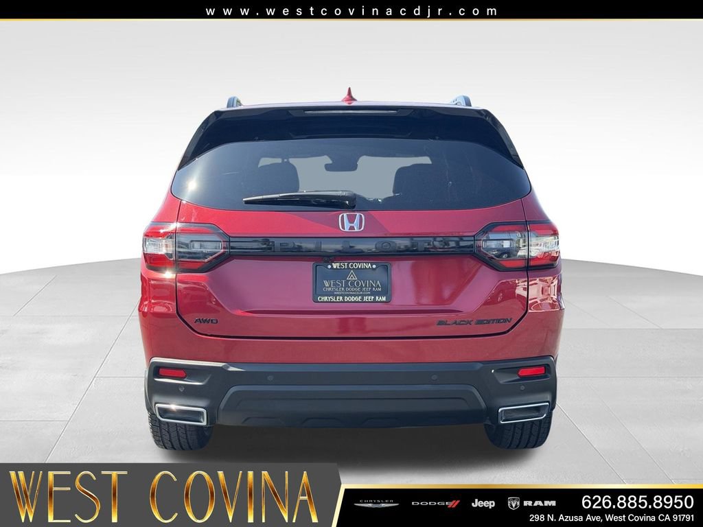 Used 2025 Honda Pilot Black Edition image 9