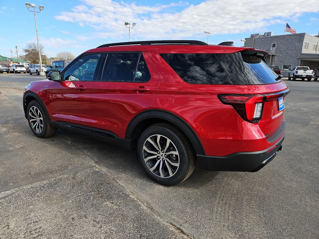 New 2026 Ford Explorer ST-Line image 8