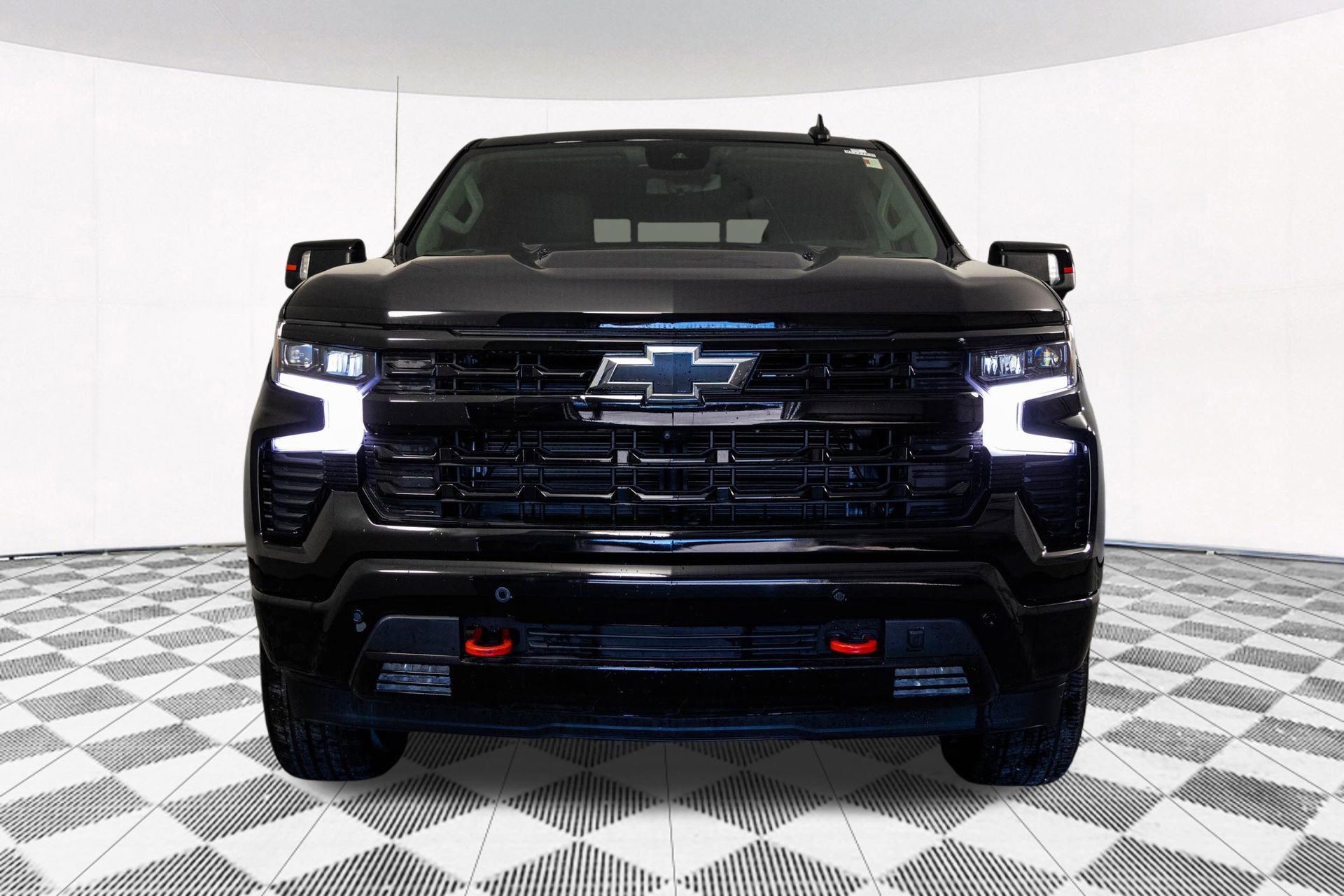 Used 2024 Chevrolet Silverado 1500 RST w/ Redline Edition AWD/4WD image 8