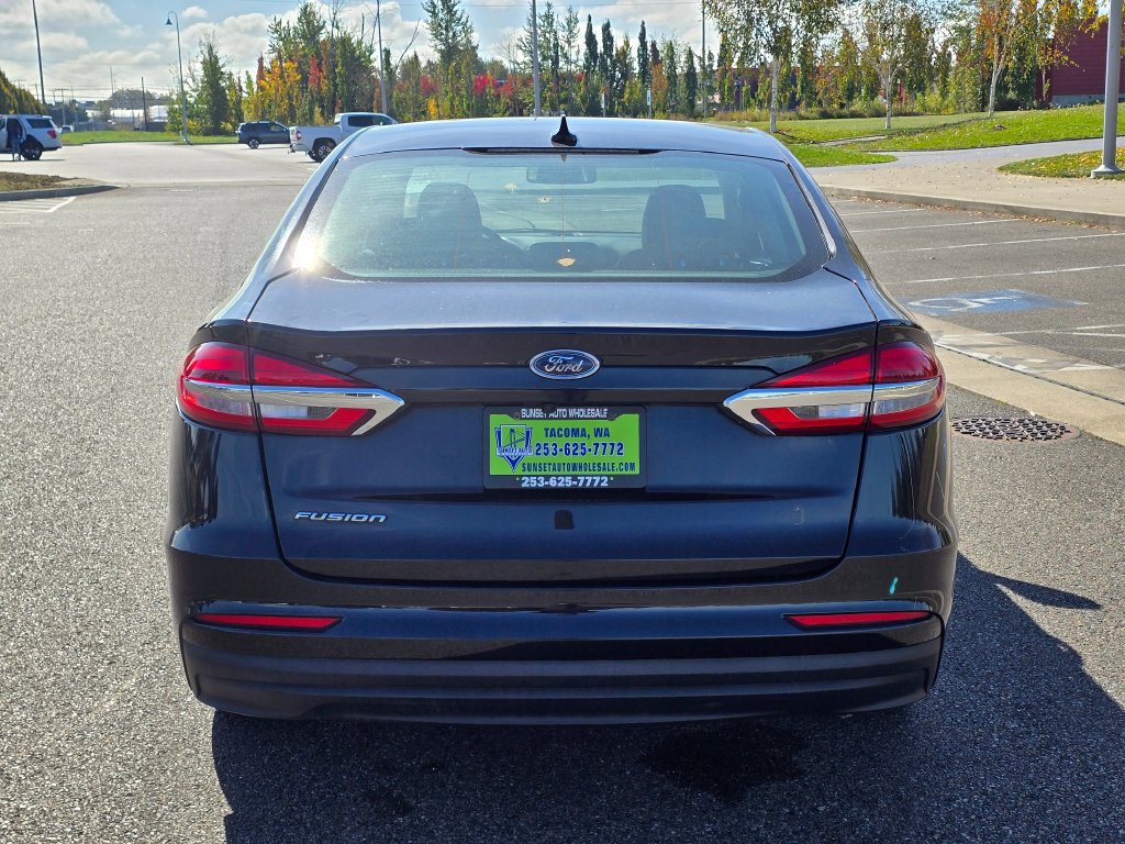 Used 2020 Ford Fusion S FWD image 4