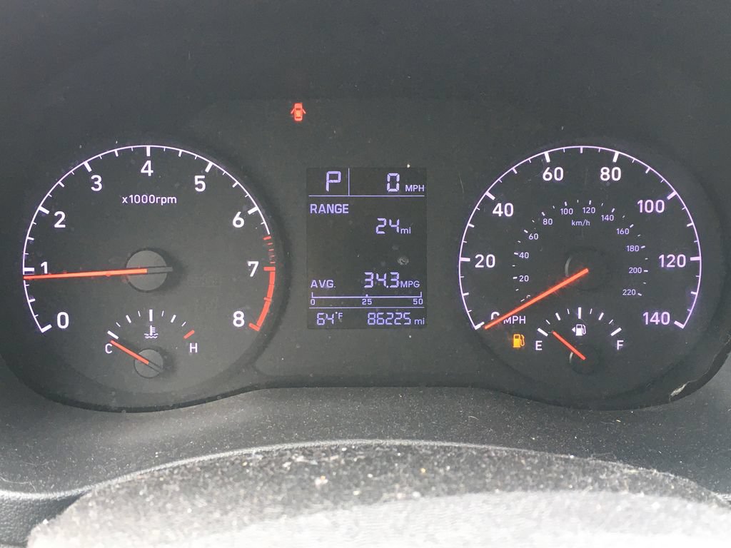 Used 2022 Hyundai Accent SE FWD image 2