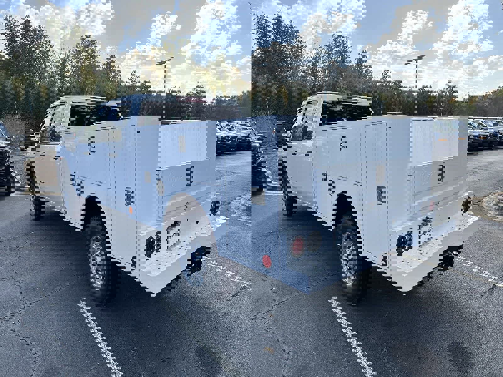 New 2024 GMC Sierra 2500 Pro w/ Convenience Package image 10