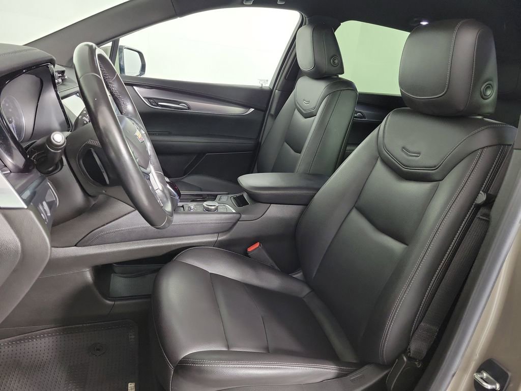 Used 2023 Cadillac XT5 Luxury FWD image 14