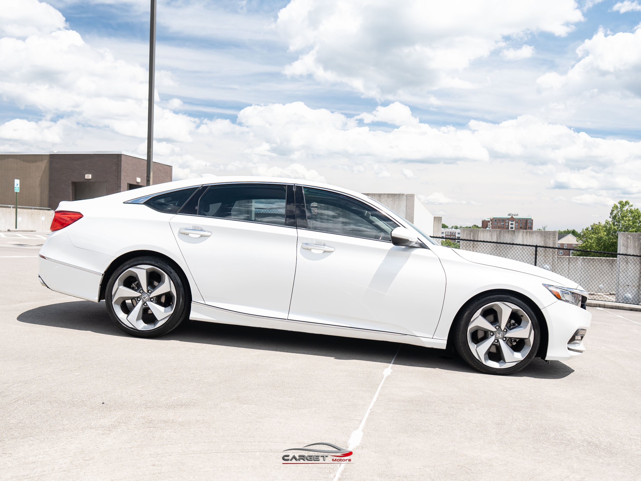 Used 2019 Honda Accord Touring image 8