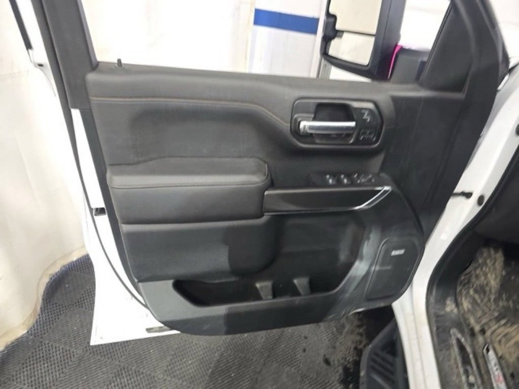 Used 2020 GMC Sierra 1500 AT4 w/ Off Road Performance Package AWD/4WD image 11