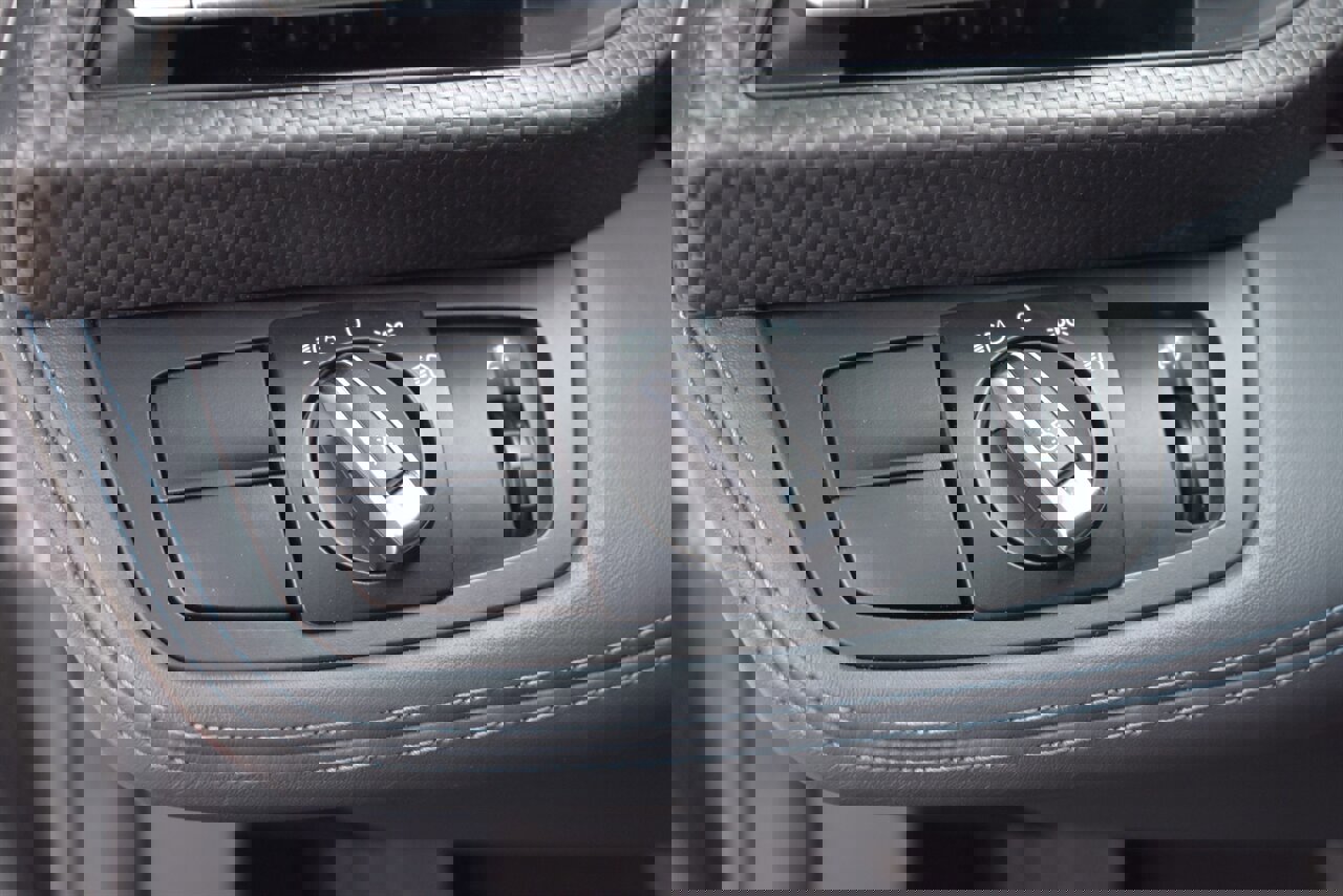 Used 2017 BMW i8 image 30