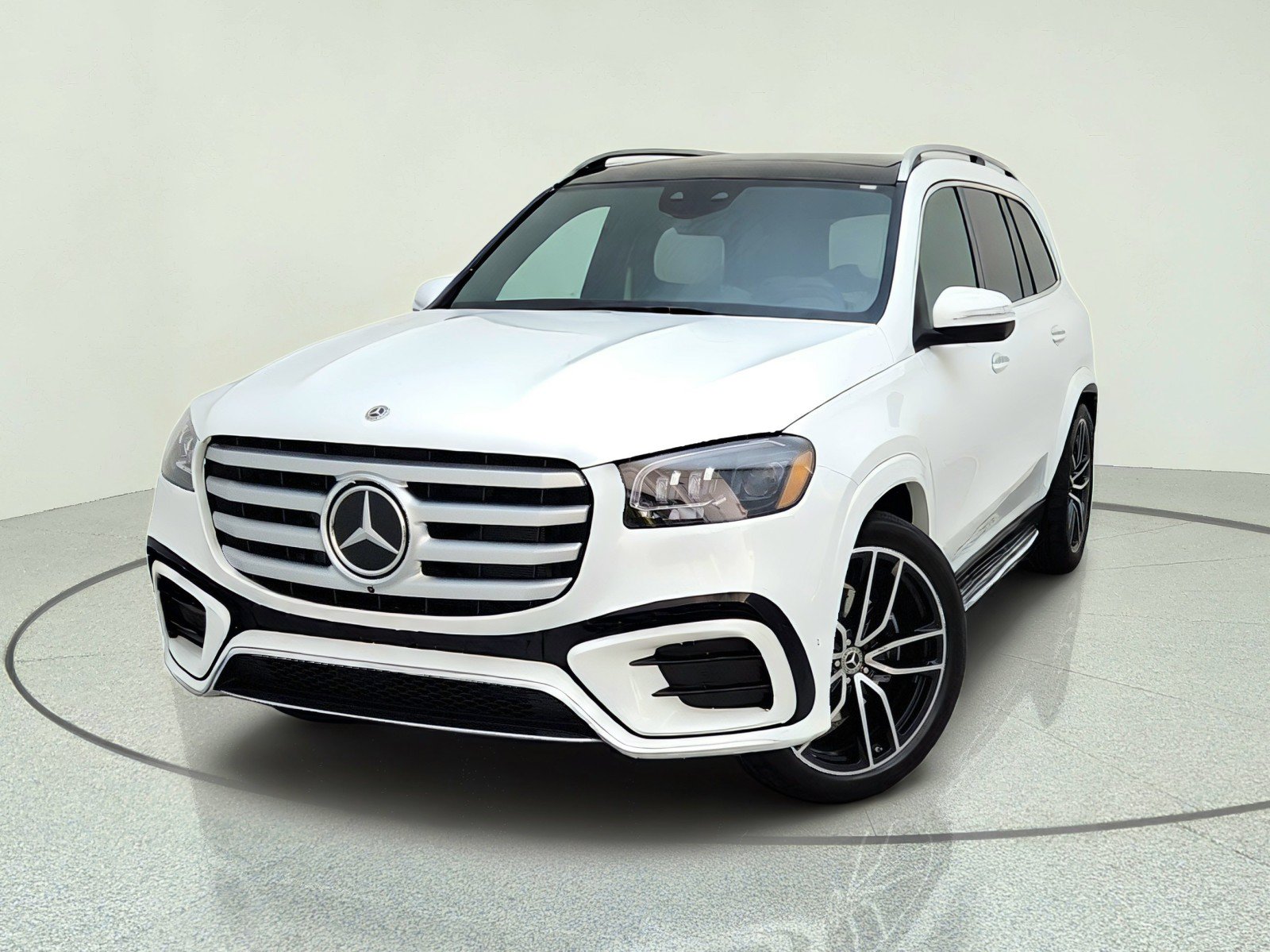 New 2026 Mercedes-Benz GLS 580 4MATIC image 2