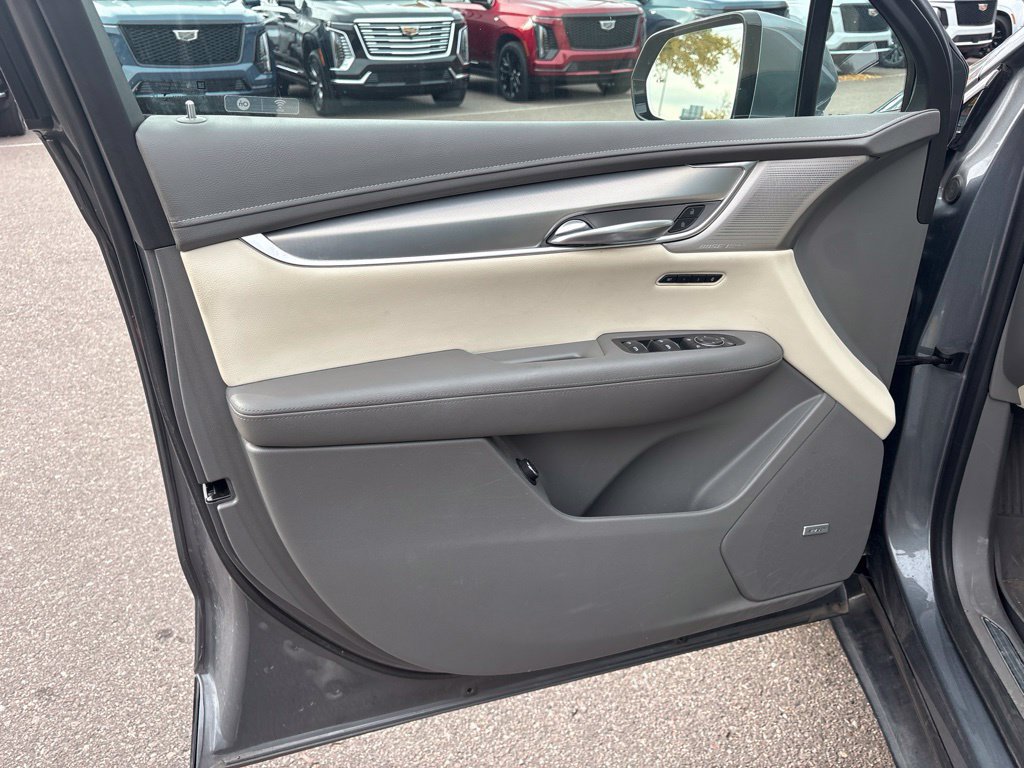 Used 2021 Cadillac XT5 Premium Luxury AWD/4WD image 9