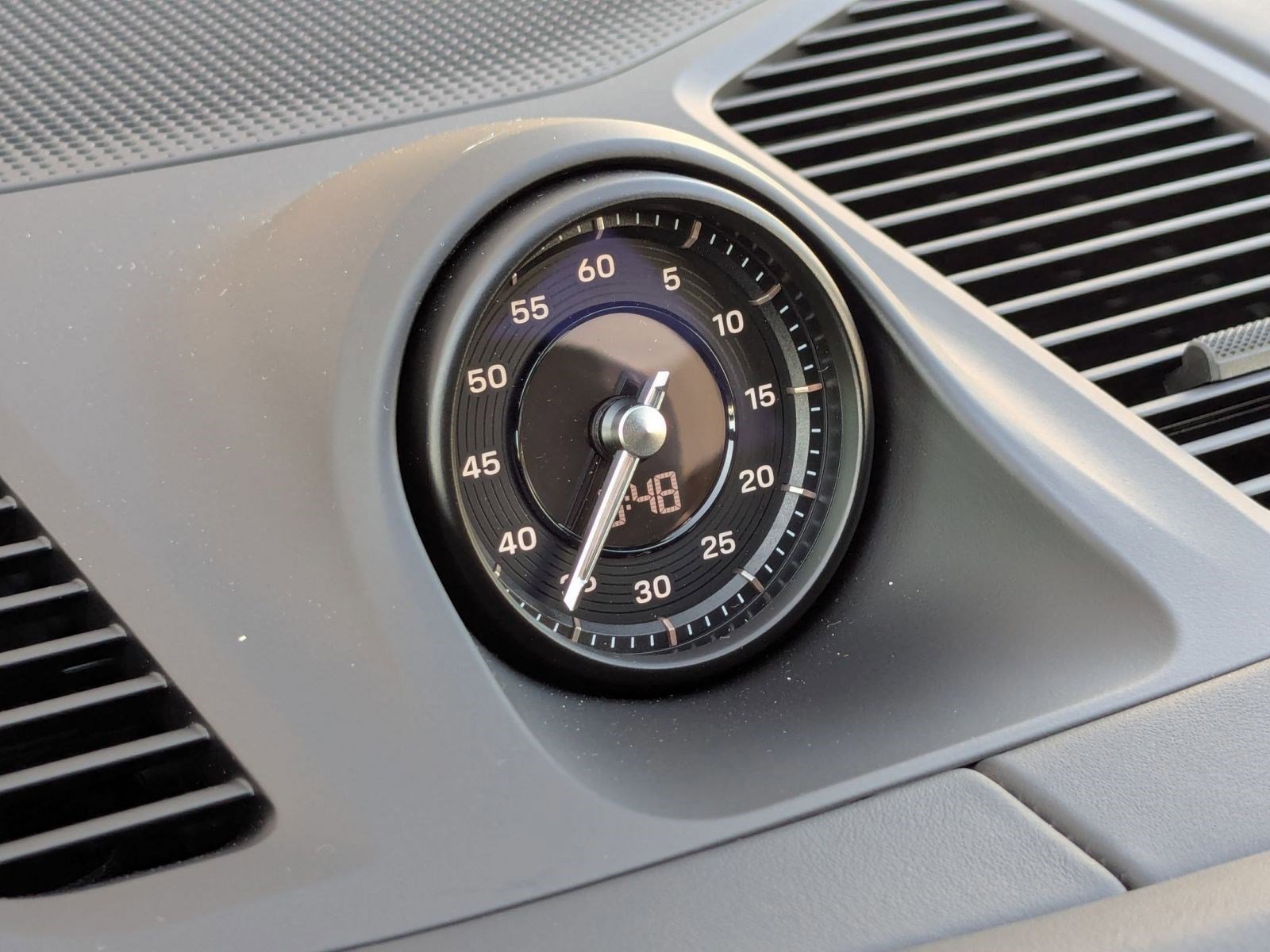 New 2026 Porsche Cayenne E-Hybrid image 21