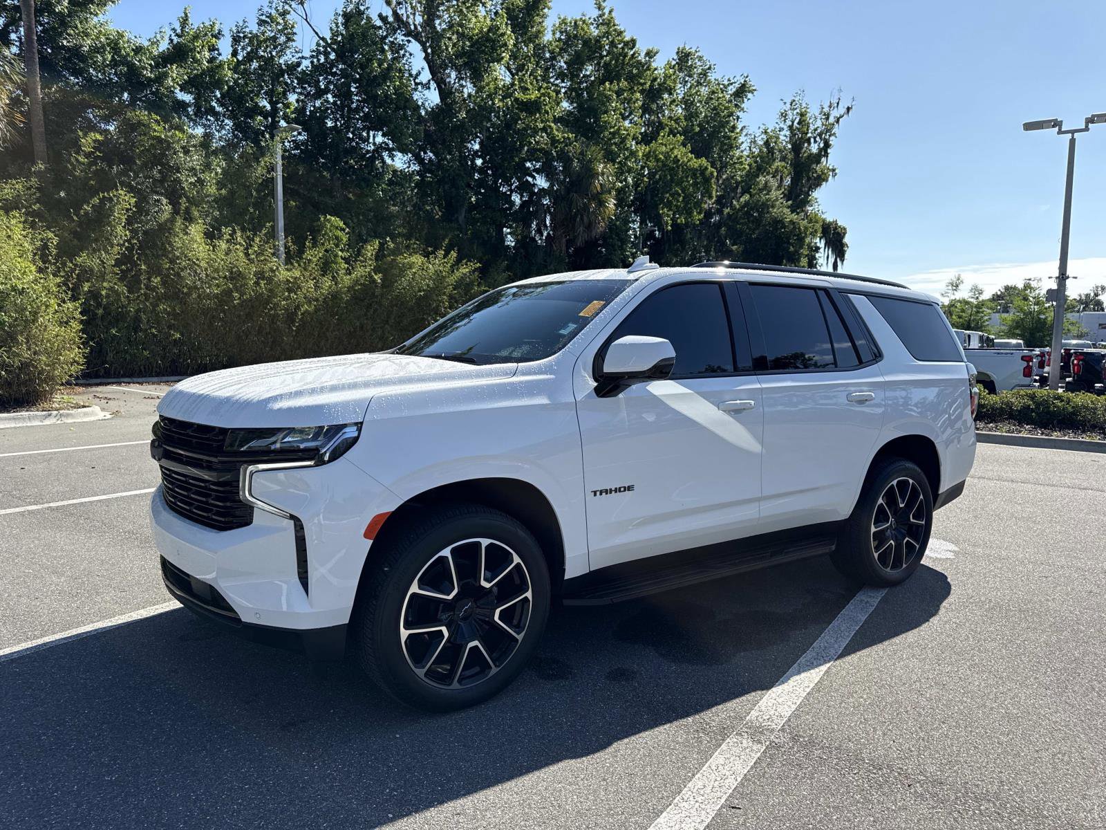 Used 2024 Chevrolet Tahoe RST w/ Luxury Package AWD/4WD image 7