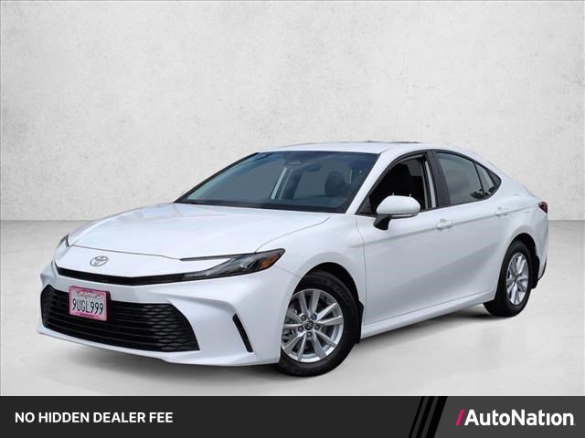 Used 2025 Toyota Camry LE w/ Convenience Package FWD image 1