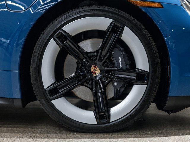 New 2026 Porsche Taycan image 19