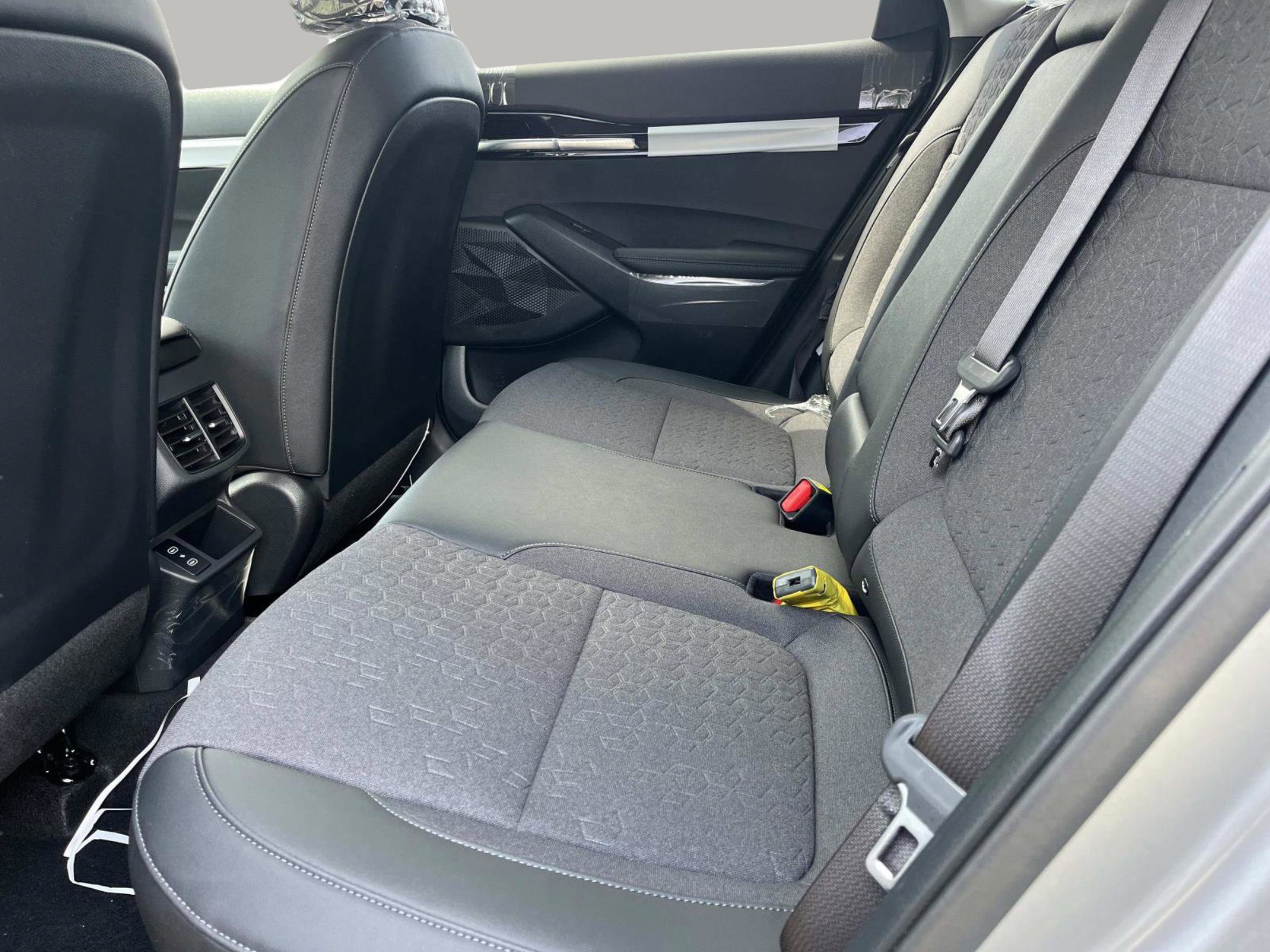 New 2026 Kia Seltos S image 17