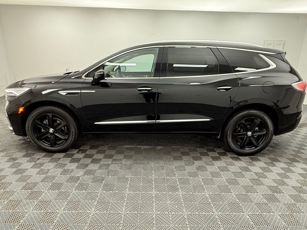 Used 2024 Buick Enclave Essence w/ Sport Touring Edition image 19