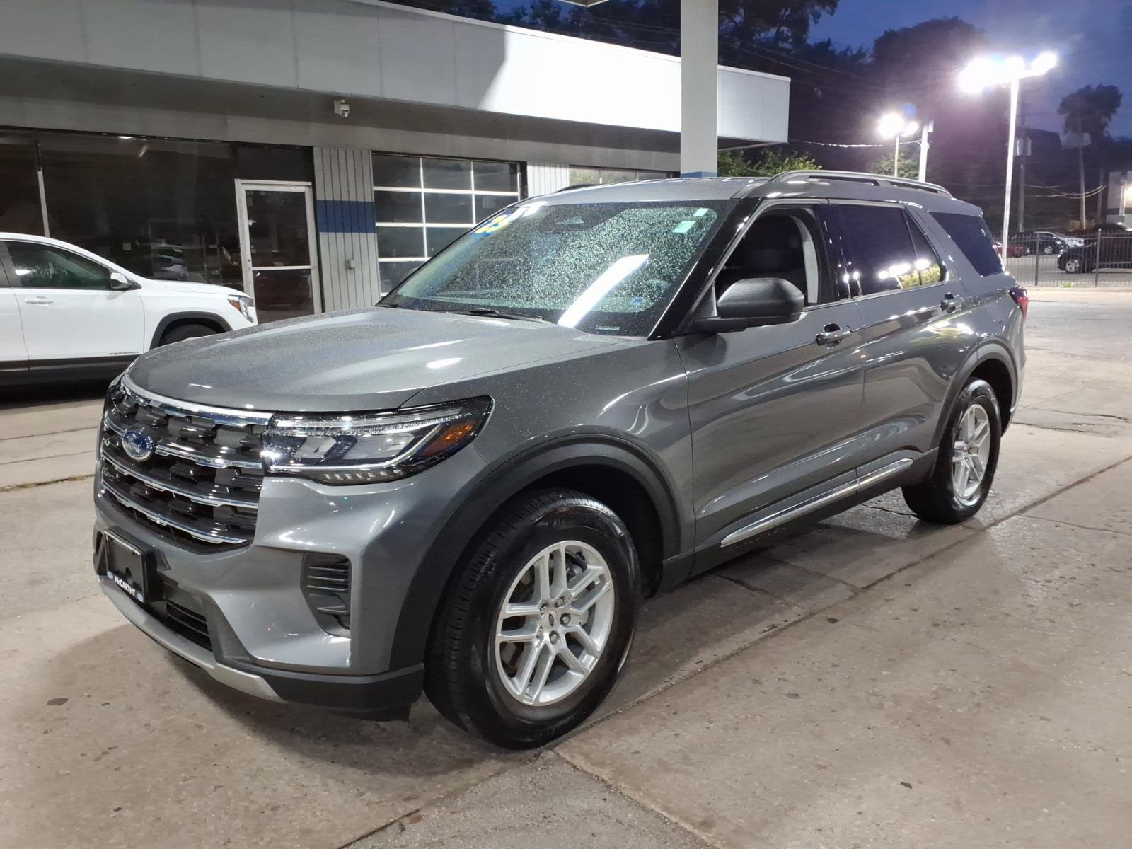 Certified 2025 Ford Explorer Active AWD/4WD image 6