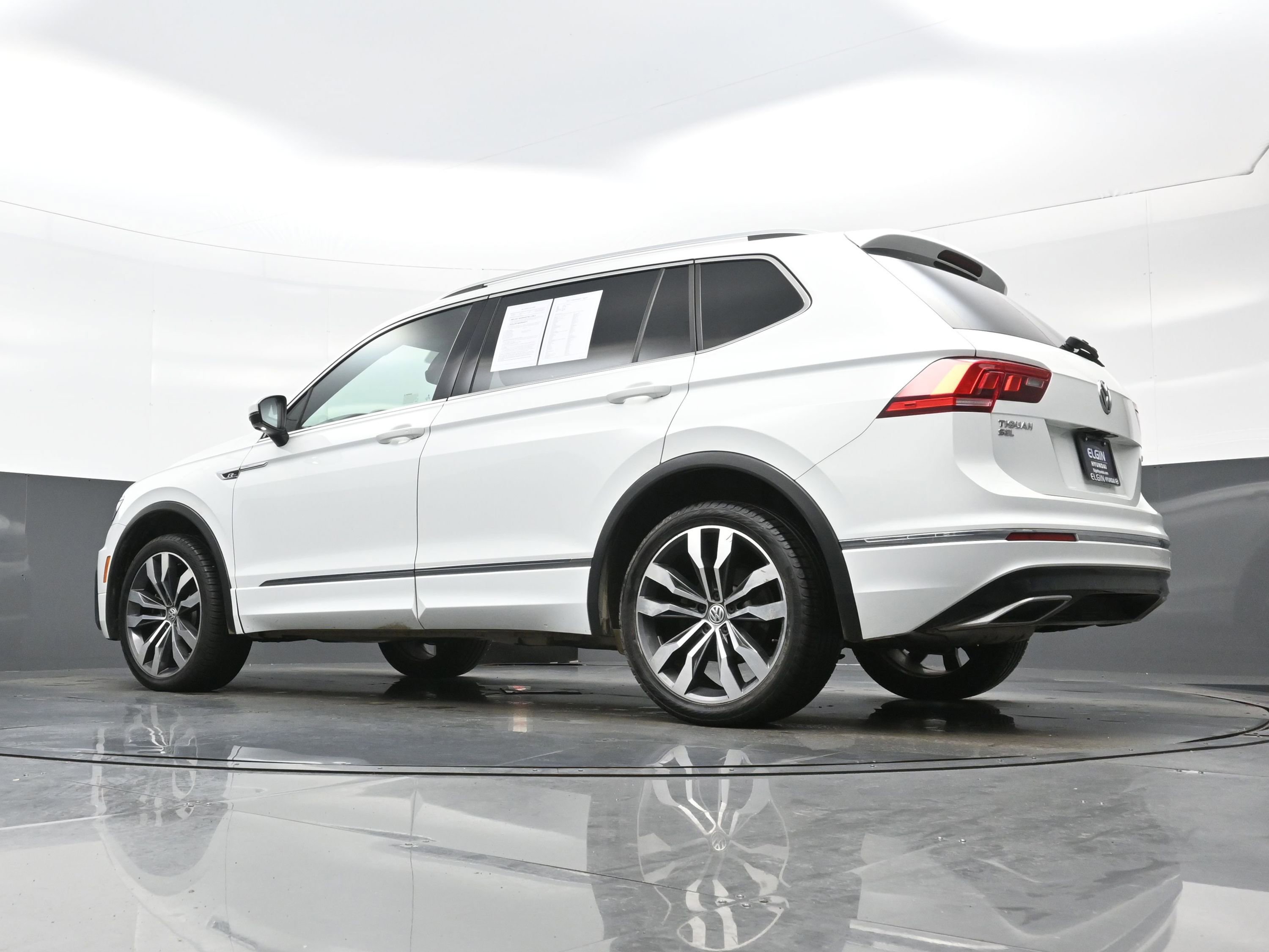 Used 2021 Volkswagen Tiguan SEL Premium R-Line image 30