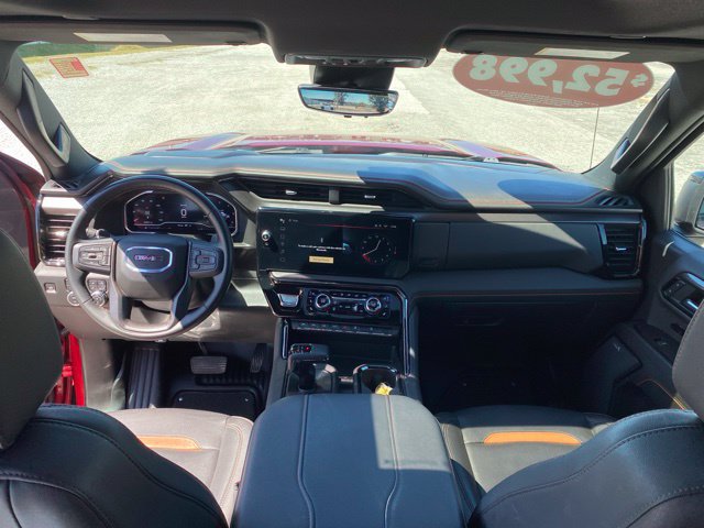 Used 2024 GMC Sierra 1500 AT4 w/ Technology Package AWD/4WD image 13