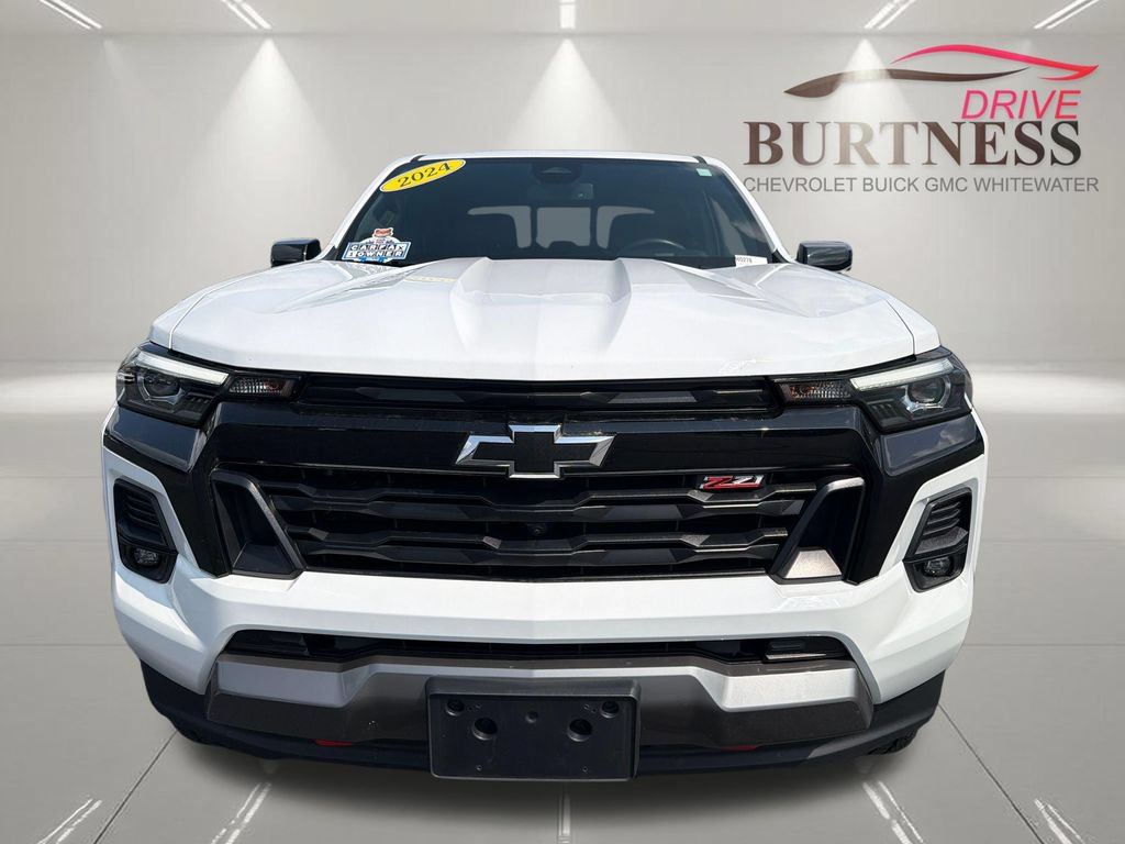 Certified 2024 Chevrolet Colorado Z71 w/ Z71 Convenience Package 2 AWD/4WD image 3