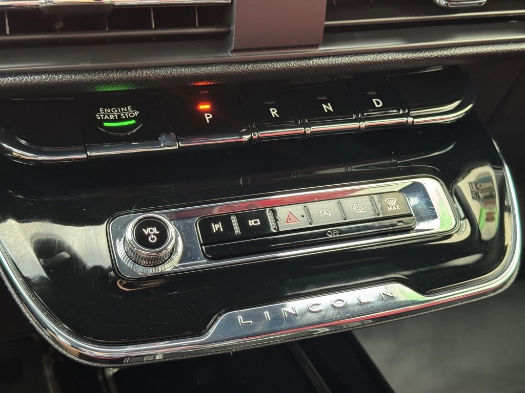 Used 2023 Lincoln Corsair Reserve w/ Equipment Group 201A image 15