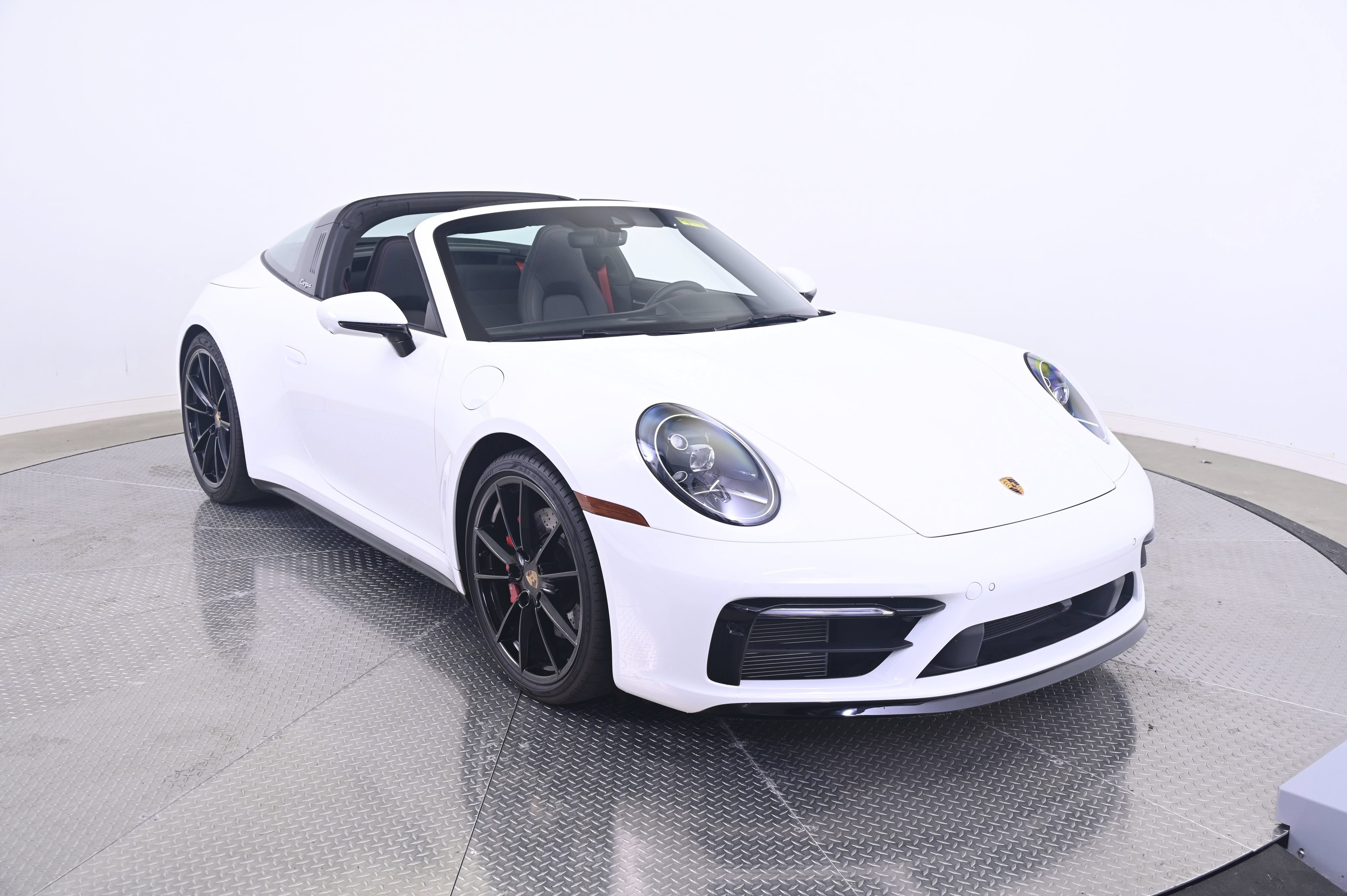 Certified 2024 Porsche 911 Targa 4S AWD/4WD image 9