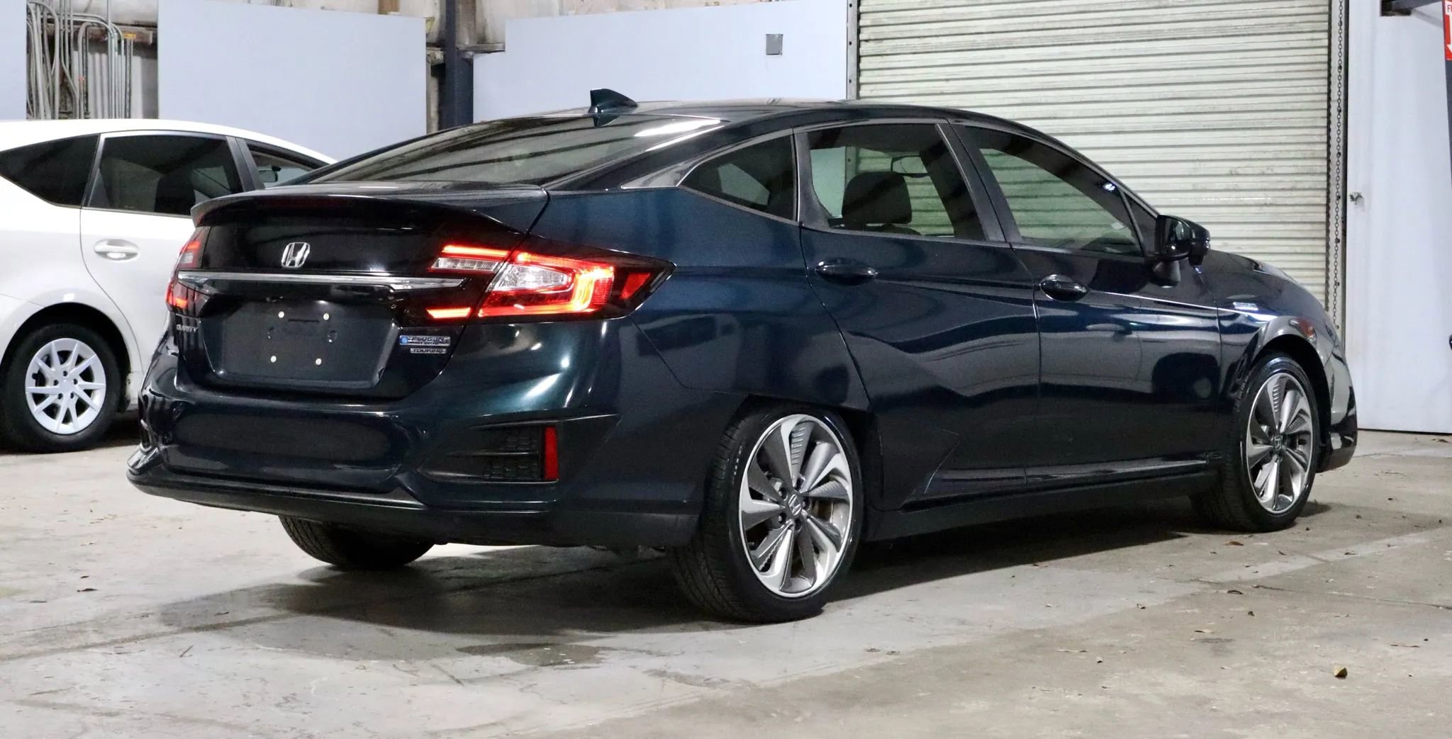 Used 2018 Honda Clarity Touring image 5