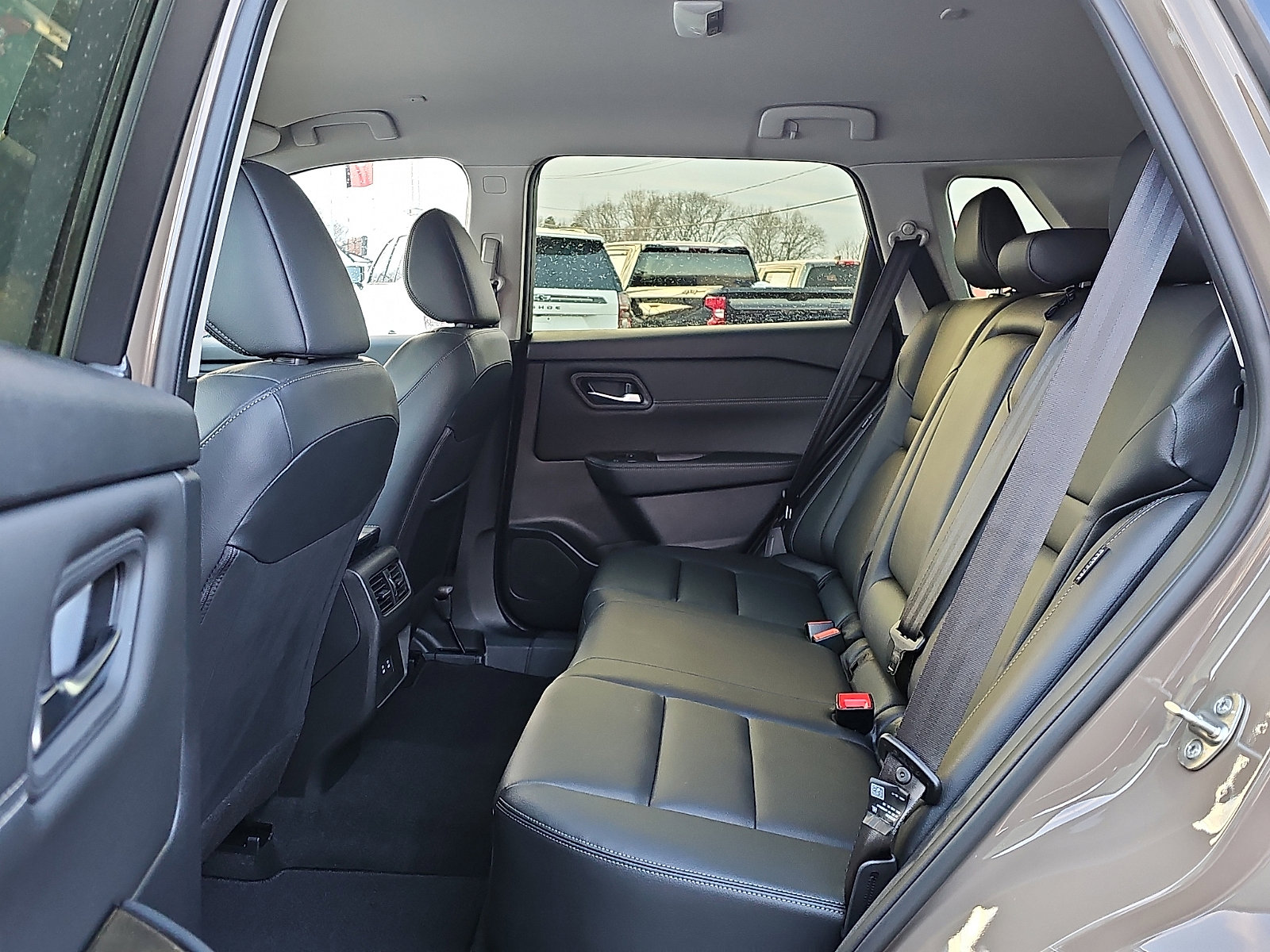 Certified 2025 Nissan Rogue SL image 10