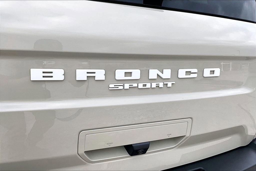 Used 2024 Ford Bronco Sport Outer Banks w/ Tech Package image 24