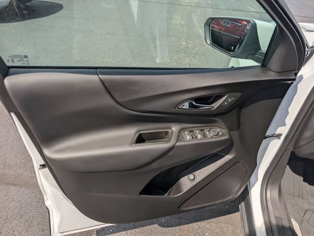 Used 2024 Chevrolet Equinox LT w/ LPO, Floor Liner Package FWD image 15