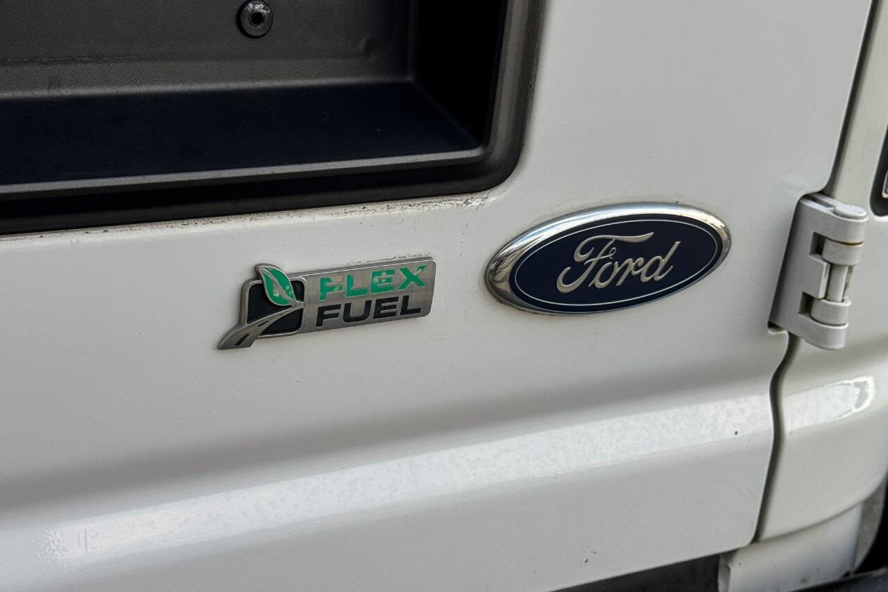 Used 2011 Ford E-350 and Econoline 350 Extended Super Duty w/ PWR Group image 25