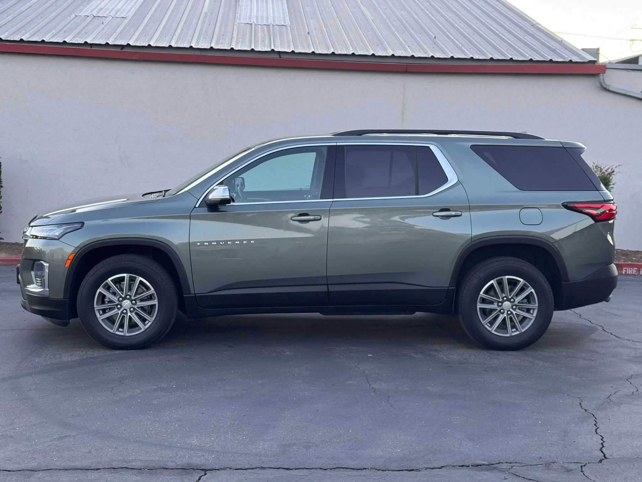 Used 2022 Chevrolet Traverse LT w/ LPO, Floor Liner Package image 3