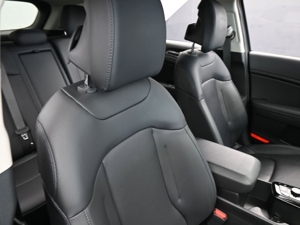 Used 2024 Kia Sportage EX image 37