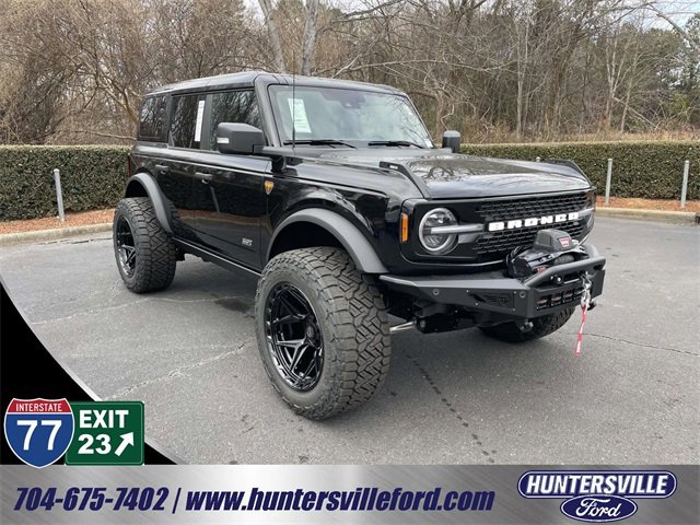 New 2025 Ford Bronco Badlands image 1