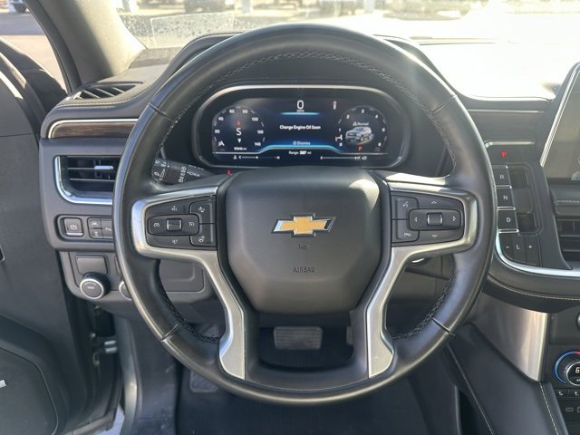 Used 2023 Chevrolet Suburban Premier image 7