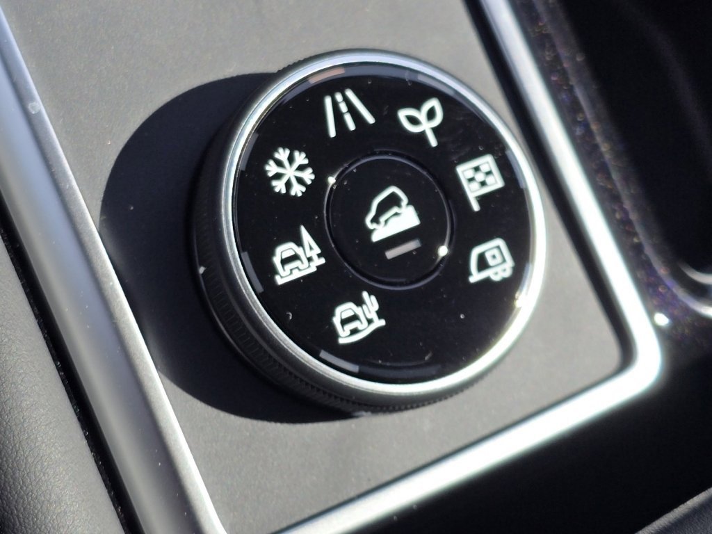 New 2026 Nissan Pathfinder SL image 18