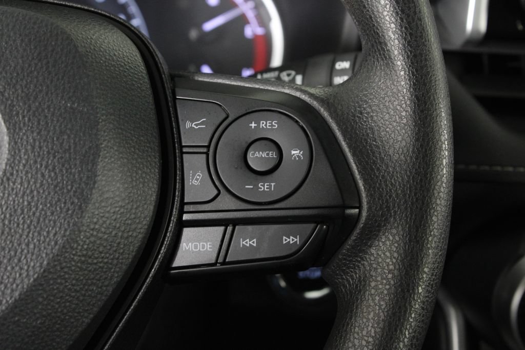 Used 2023 Toyota RAV4 XLE w/ Convenience Package FWD image 27