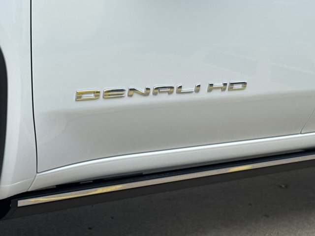 New 2026 GMC Sierra 3500 Denali w/ Denali Reserve Package image 16