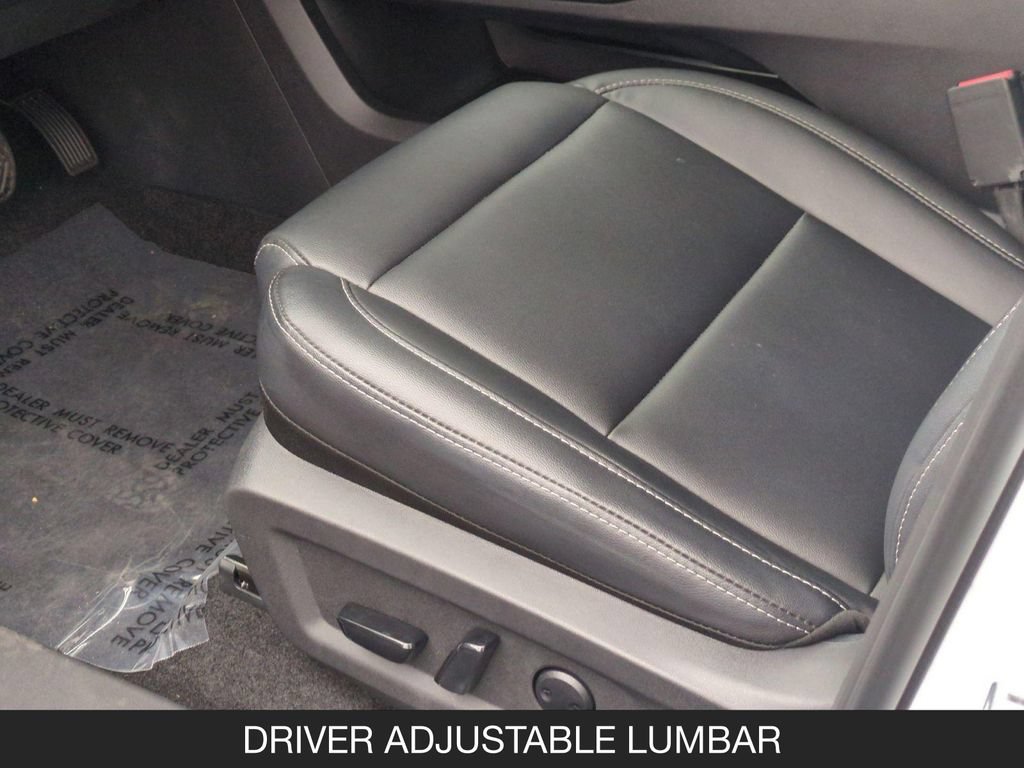 Used 2025 Nissan Murano SV AWD/4WD image 15