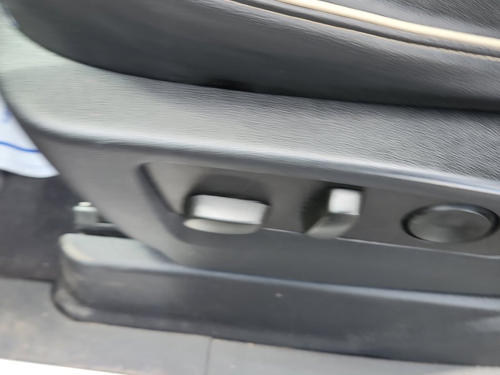 Used 2022 Chevrolet Suburban Premier AWD/4WD image 19