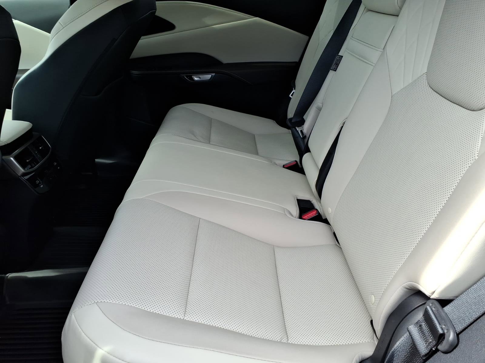 Used 2024 Lexus RX 350 Premium w/ Cold Area Package AWD/4WD image 6