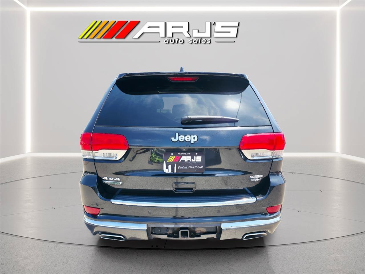 Used 2014 Jeep Grand Cherokee Summit AWD/4WD image 4
