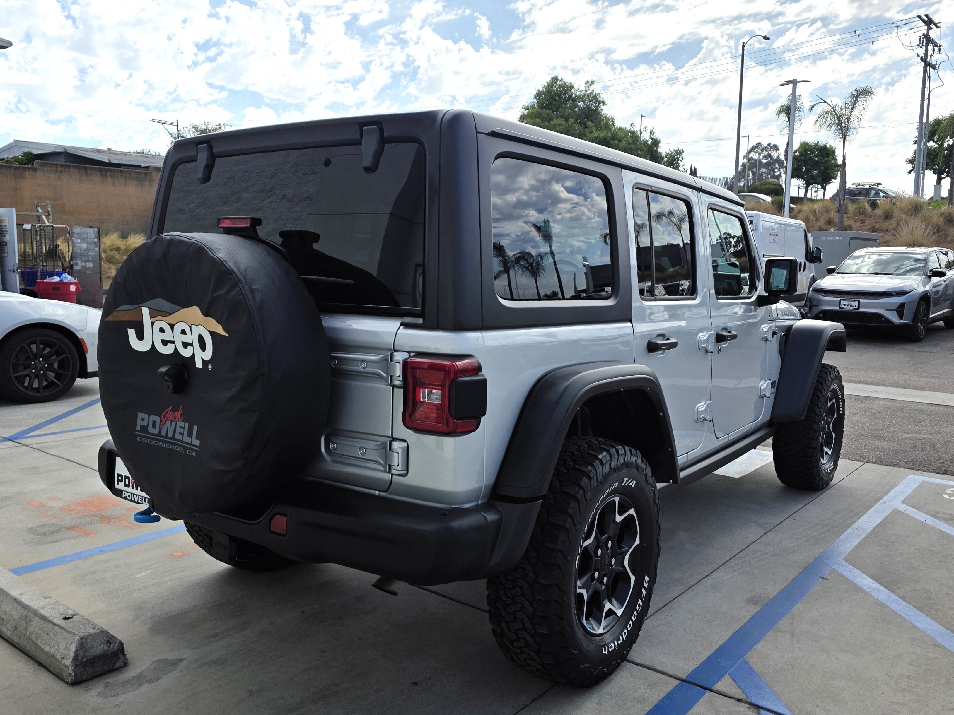 Certified 2023 Jeep Wrangler Unlimited Rubicon 4xe w/ Steel Bumper Group AWD/4WD image 5