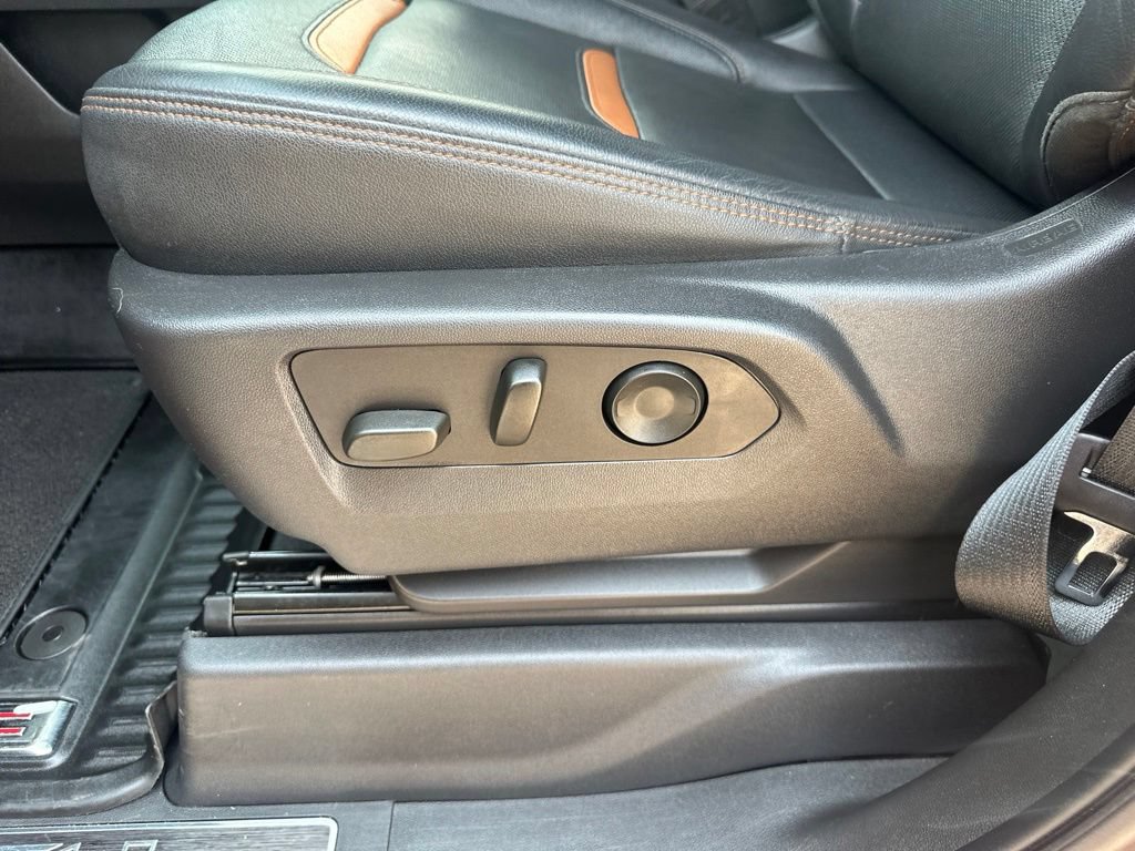 Certified 2023 GMC Sierra 1500 AT4 w/ Technology Package AWD/4WD image 13