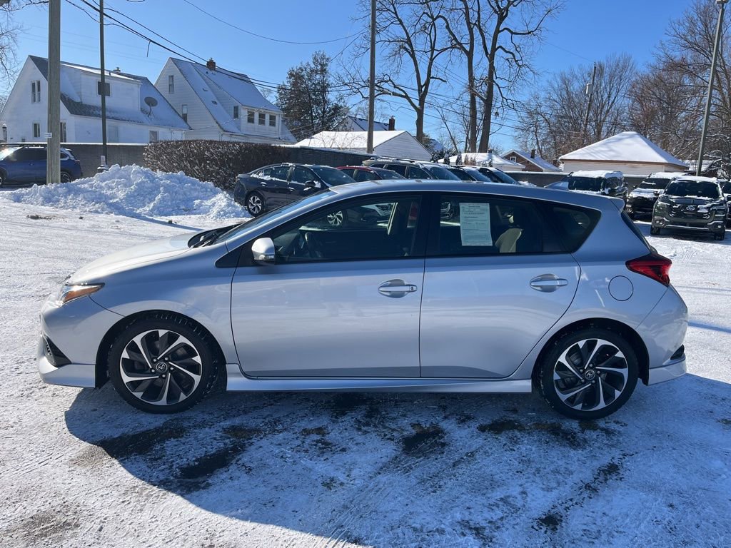 Used 2018 Toyota Corolla iM image 8