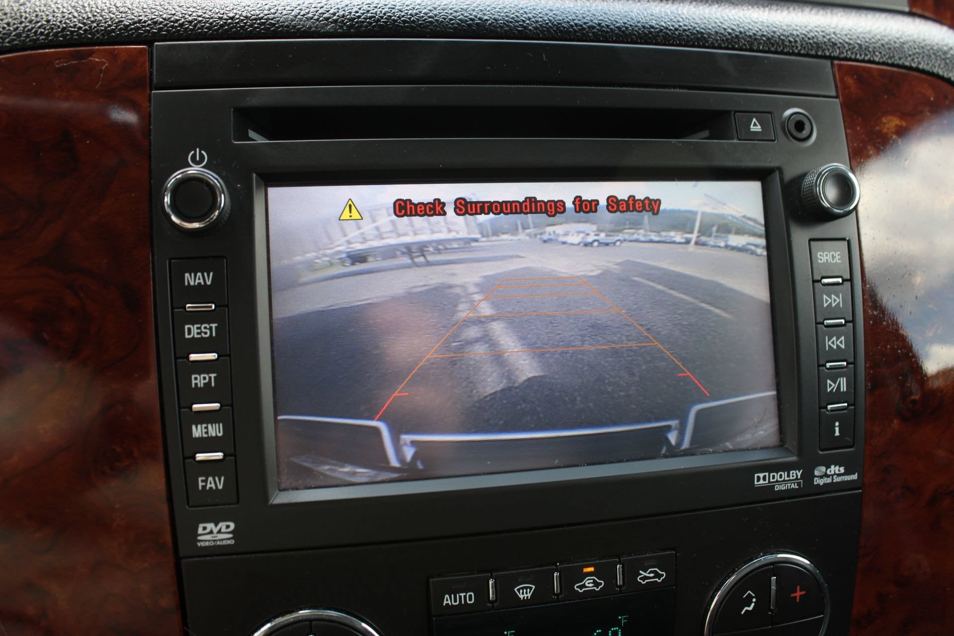 Used 2013 Chevrolet Avalanche LTZ AWD/4WD image 41