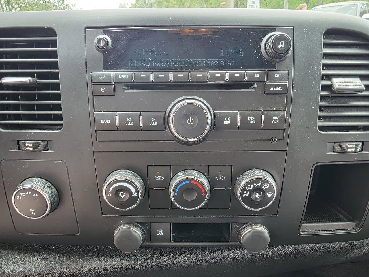 Used 2009 GMC Sierra 1500 SL image 18