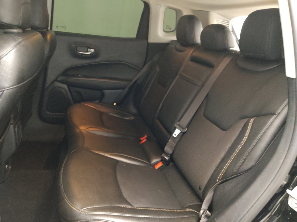 Used 2020 Jeep Compass Latitude AWD/4WD image 18
