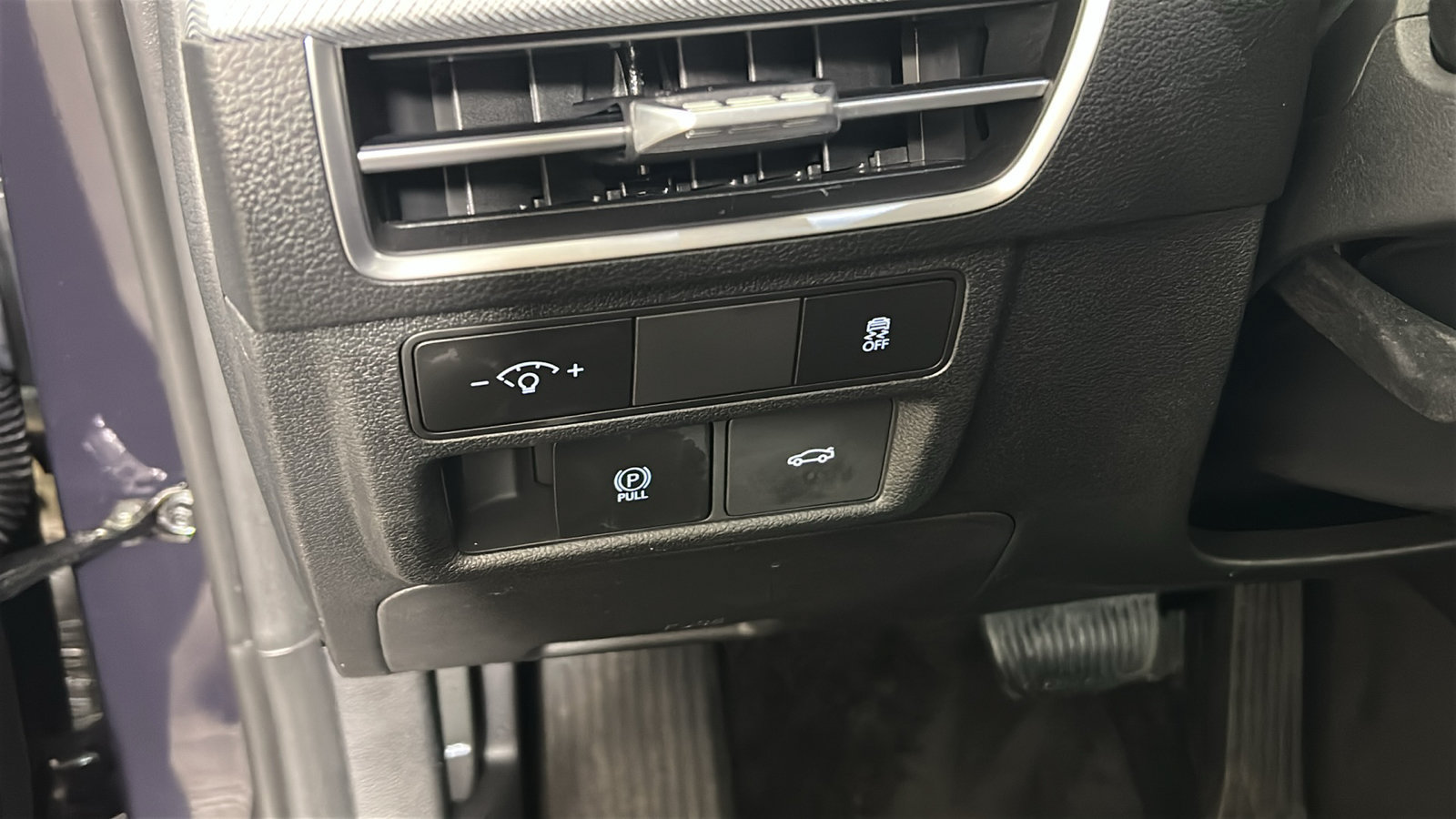 Used 2025 Hyundai Sonata SEL FWD image 24