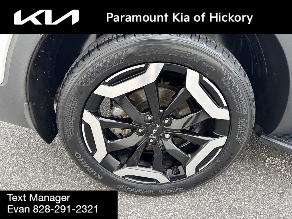 Used 2024 Kia Telluride S w/ S Sunroof Package image 9