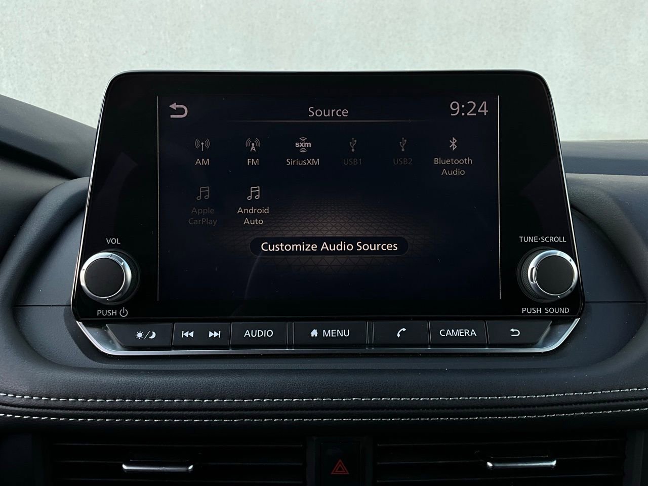 Used 2025 Nissan Rogue SV image 30