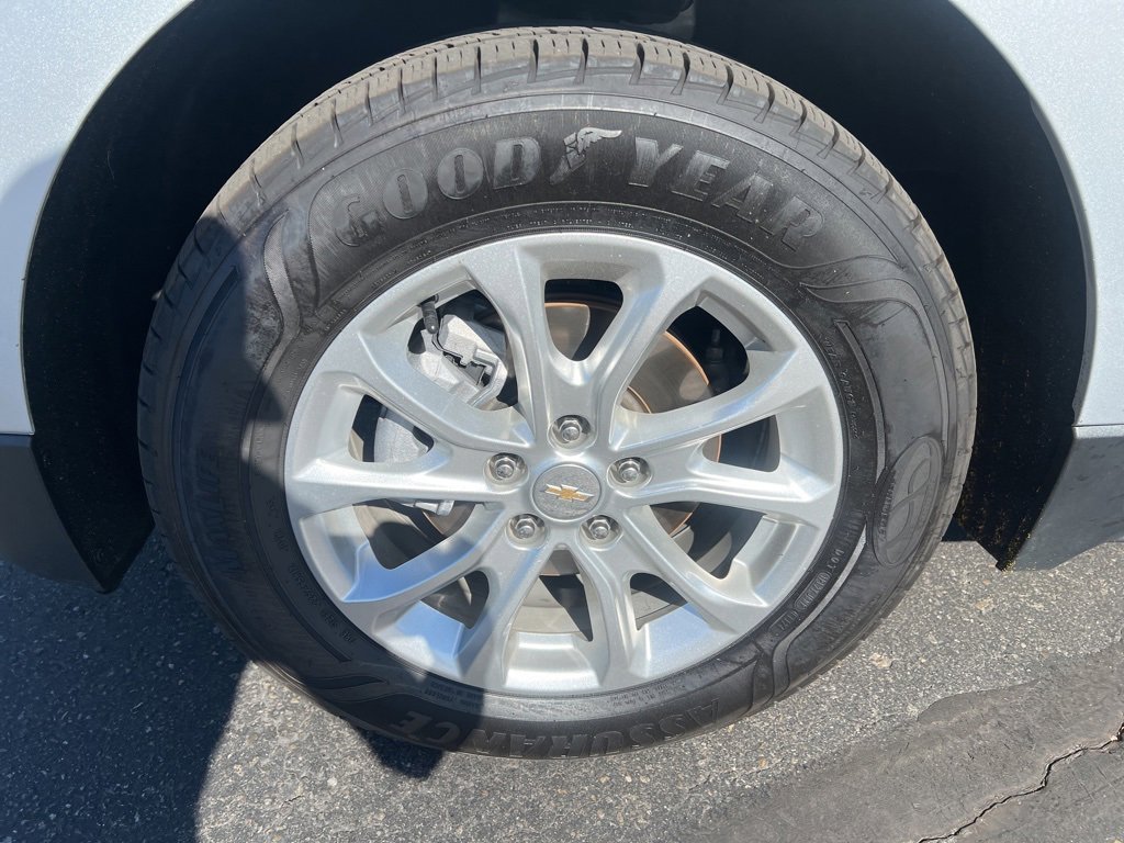 Used 2021 Chevrolet Equinox LT w/ LPO, Floor Liner Package image 2